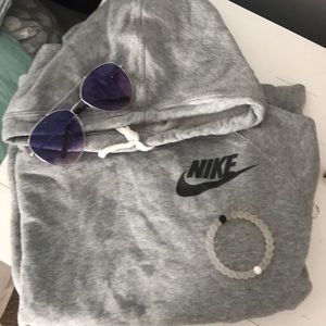 longneck grey nike hoodie